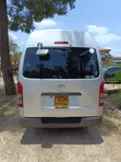Toyota HiAce Grand Cabin 2011 Nyeusi - 4