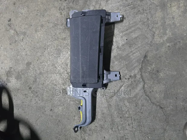 Airbag ya Knee ya Toyota Harrier - 1
