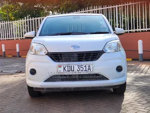 Daihatsu Boon 2018 Nyeupe
