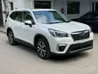 Subaru Forester Base AWD 2019 Nyeupe - 2