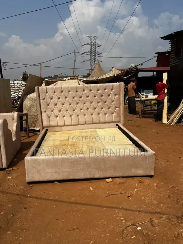 5x6 Cream Quality Fabric Bed - 1
