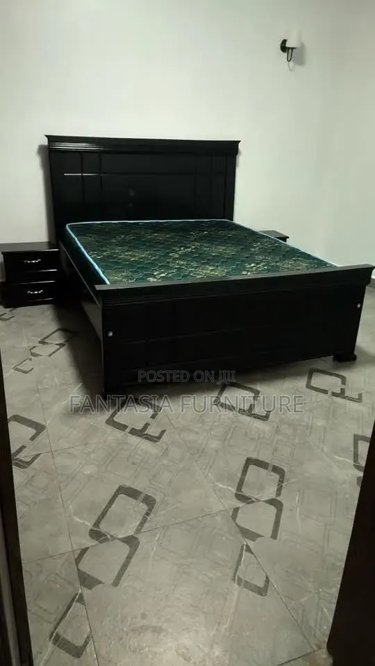 Kitanda cha Mbao Nyeusi cha Paneli 5x6 - 1