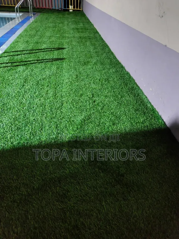 Water Resistant Artificial Outdoor Green Rugs - 1