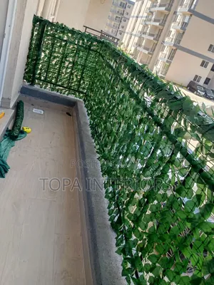 Paneli za Ua bandia za kijani zinazoficha kutoka jua kwa balcony
