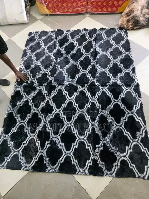 Carpeti laini na yenye manyoya 5x8 ft - 1