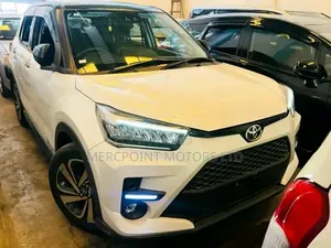 Toyota Raize 1.0 AWD 2019 Nyeusi