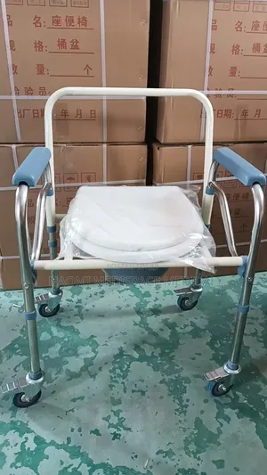 Kiti cha Commode Kinachokunjwa chenye Magurudumu Yanayofungwa