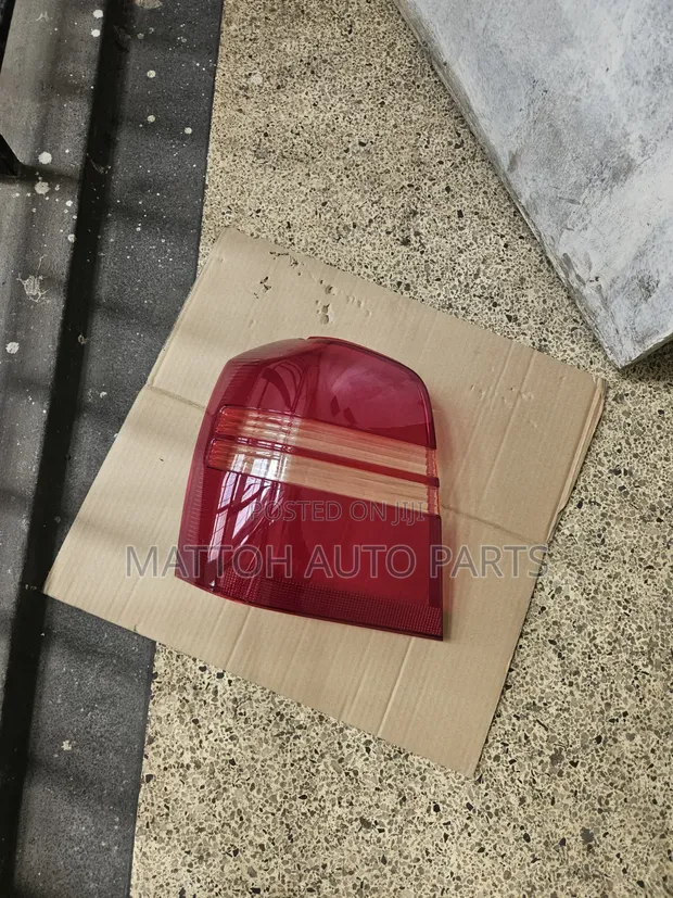 Toyota Kluger 2002 Tail Light Lens - Brand New - 1