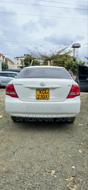 Toyota Axio 1.5 G 2WD 2010 Nyeupe