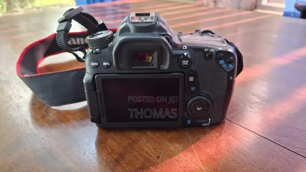 Canon EOS 70D DSLR Camera with 3 Lenses - 1