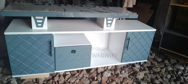 Modern 5ft TV Stand - White & Grey Marble Top - 1