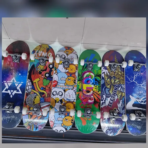 Medium Skateboard 70cm - Suitable for 8+ Years - 1