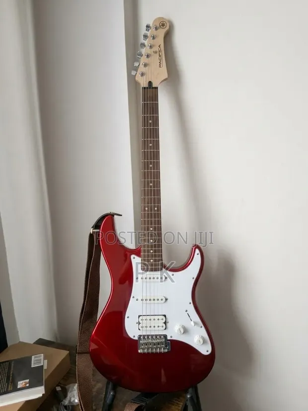 Yamaha Pacifica Electric Guitar - Refurbished - 1