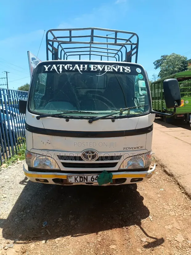 Toyota Toyoace KDN Mini Truck - 1