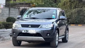Mitsubishi Outlander 2009 Nyeupe