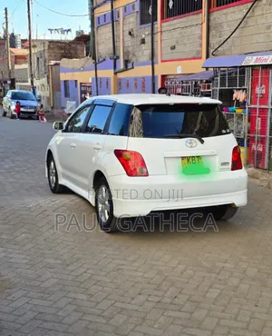 Toyota IST 2005 Executive