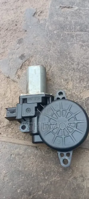 Mazda Demio Window Winder Motor (Used)