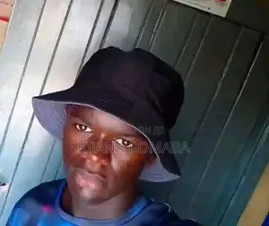 Mwanafunzi Wakala wa Utalii na Safari
