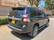 Toyota Land Cruiser Prado 2.7 2017 Nyeusi - 4