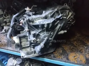 Injini na Gearbox ya Toyota Fielder Premio 2ZR