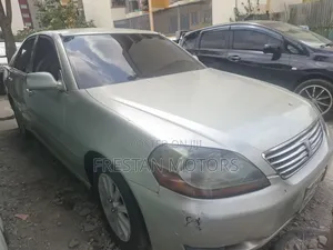 Toyota Mark II Grande 2004 Nyeusi