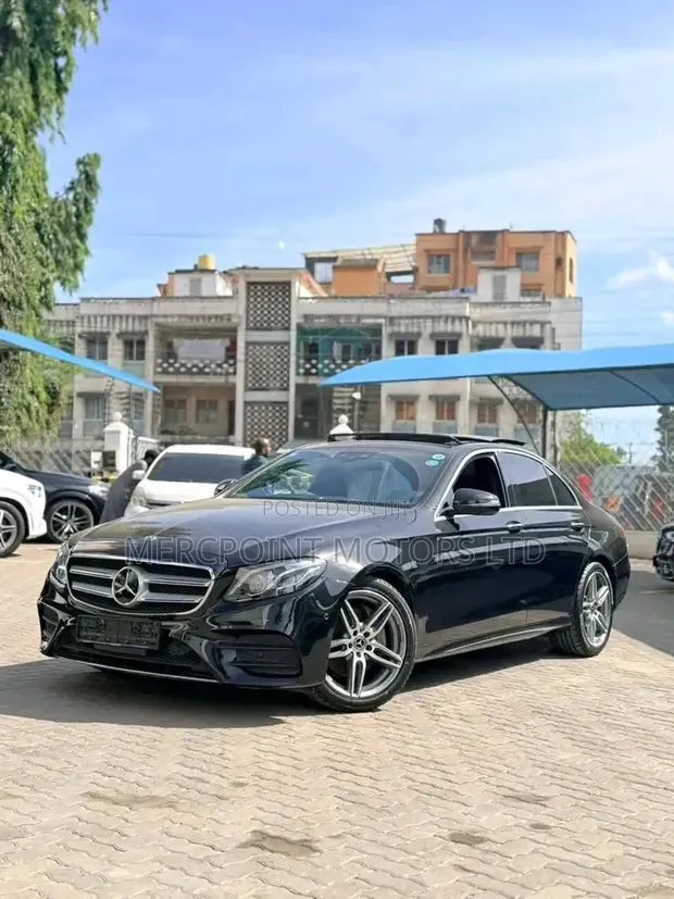 Mercedes-Benz E200 2019 Matt Black - 1