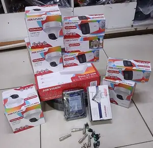 Hikvision 8CH Full Color CCTV Security Kit na Two-Way Audio & Siren