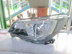 Subaru Forester 8v Headlight (Used)