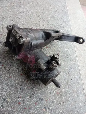 Nissan E24 TD27 Power Steering Box - Mpya Kabisa