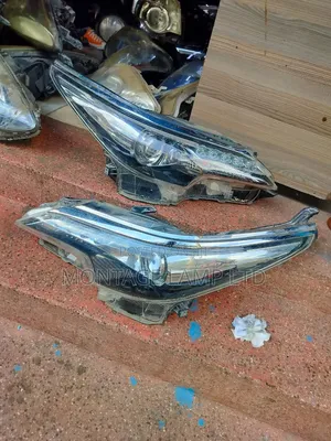 Toyota Fortuner 2018 Headlight (Asili kutoka Japan)