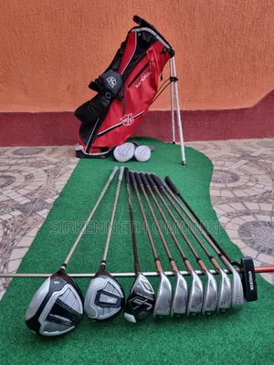 Wilson Launch Pad Golf Club Set with Stand Bag