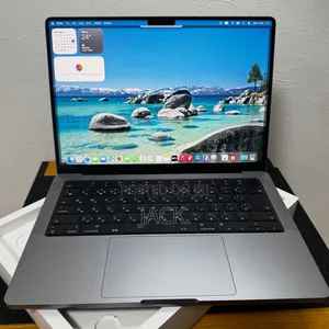 Apple MacBook Pro 2023 M3 14" 1TB SSD 16GB RAM