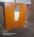 Wodi ya Kisasa ya Milango 3 na Kioo cha Kati - 1