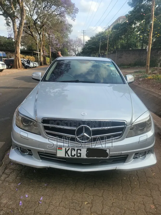 Mercedes-Benz C200 2012 Silver - 1