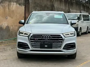 Audi SQ5 3.0T Premium Plus AWD 2019 Nyeusi