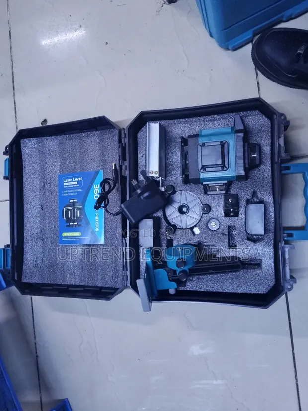 Brand New Makita 16-Line Laser Level - 1