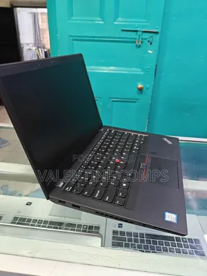 Laptopi ya Lenovo ThinkPad T470s - Intel Core i5, 8GB RAM, 256GB SSD