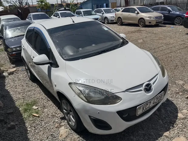 Mazda Demio 2013 White - 1