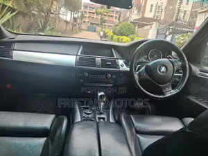 BMW X5 2012 Nyeusi