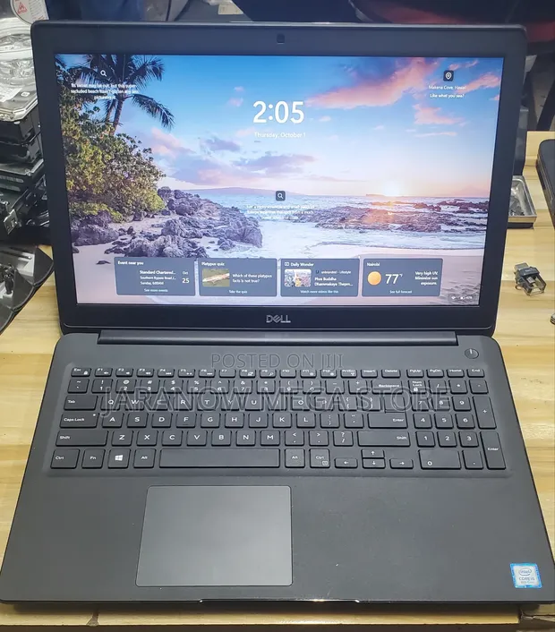 Dell Latitude 3500 Laptop 8GB RAM, 256GB SSD - 1