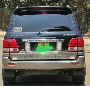 Toyota Land Cruiser Cygnus 2005 Nyeusi