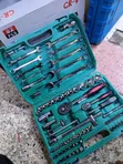 Seti ya Vipande 82 vya Soketi na Wrench za Chrome Vanadium - 1