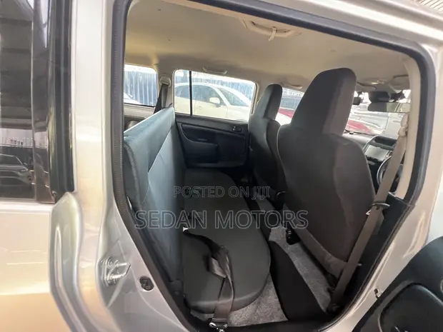 Toyota Succeed 2020 Kijivu - 1