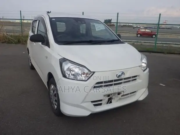 Daihatsu Mira 2019 White - 1