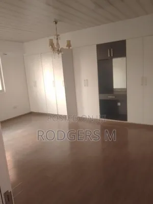 Apartment ya Vyumba 3 vya Kulala, Eneo la Raphta Road - Inapangishwa