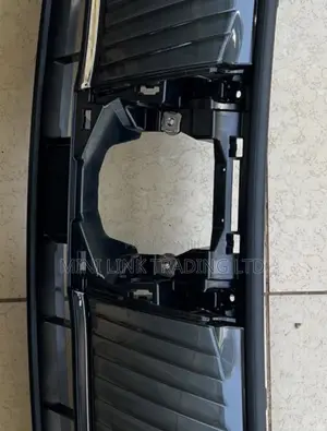 Toyota Harrier Grill ya Mbele - Mpya kutoka Japan