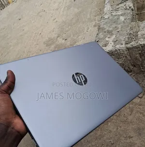 Laptop HP 250 G8 - Core i3, 4GB RAM, 1TB HDD + 128GB SSD