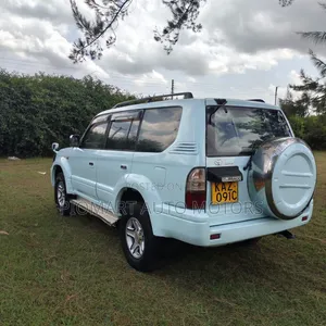 Toyota Land Cruiser Prado 2001 Nyeusi