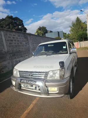 Toyota Land Cruiser Prado 2001 Nyeusi