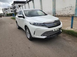 Toyota Harrier 2.0 2020 Nyeupe